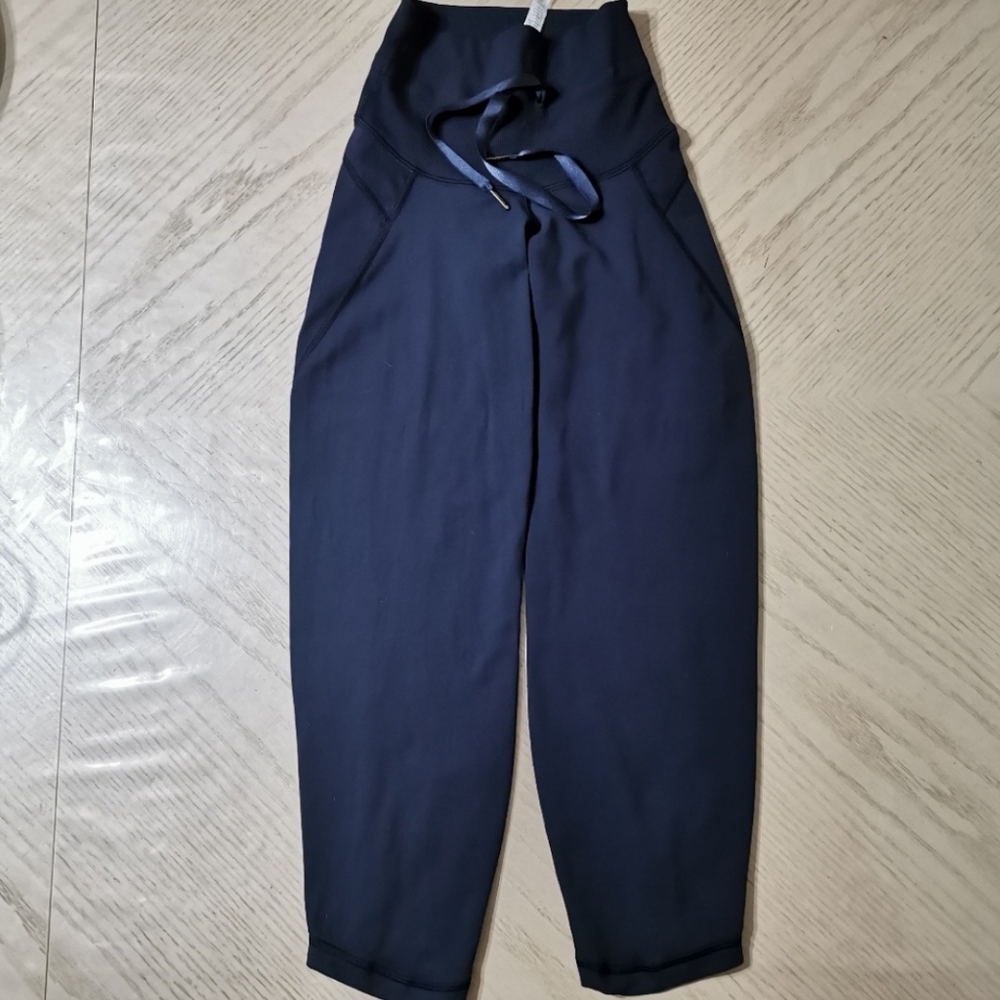 Lululemon Shake It Out Crop Leggings